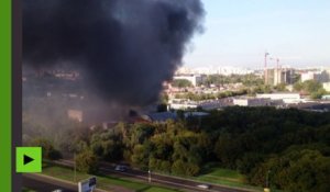 Images aériennes du grave incendie d’un dépôt à Moscou
