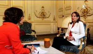 Ségolène Royal s'en prend à Manuel Valls dans Thalassa à propos des "boues rouges": "C'est inadmissible !"
