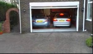 Invention géniale pour garer 2 voitures dans un petit garage : glissières intelligentes