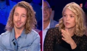 "C'était un joli moment' Julien Doré a des airs d'amoureux face à Virginie Efira dans ONPC