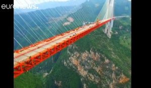La construction du nouveau pont suspendu le plus haut du monde touche à sa fin
