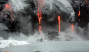 Voir de la lave en fusion au plus près du Volcan se deverser dans la mer - Volcan Kilauea