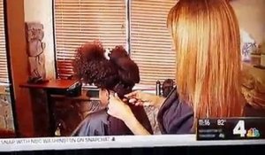 Cet enfant se laisse pousser les cheveu pendant 2 ans pour faire des perruques pour les malades du cancer!