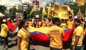 Les anti-Maduro mettent la pression sur le CNE