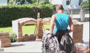 Incroyable leçon de courage pour cet homme handicapé !