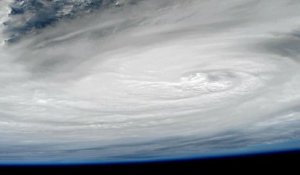 L'ouragan Nicole filmé de l'espace par la NASA..