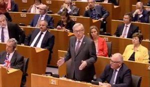 Jean-Claude Juncker affirme sérieusement qu'il communique avec des représentants extra-terrestres