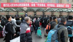 En Chine, les gares ultra-bondées pour le Nouvel an lunaire