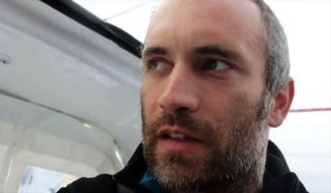 J47 : Fabrice Amedeo a pu réparer sa grand voile / Vendée Globe