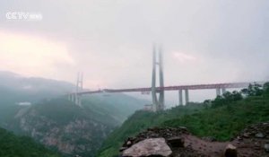 Vertigineux : oserez-vous traverser le plus haut pont du monde ?