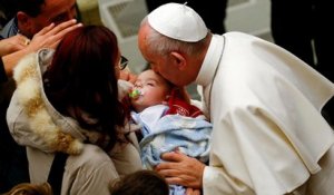 Le pape François aux victimes des séismes en Italie : "retrouver l'espoir"
