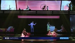 "Hit-Parade", le spectacle qui ressuscite Claude François et Dalida