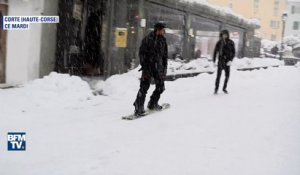 Luge, snowboard et bonhommes de neige: les Corses profitent de la neige