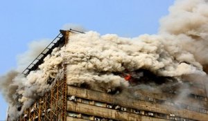 Un immeuble s'effondre à Téhéran : au moins 30 morts