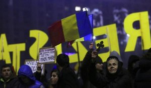 Roumaine : les manifestants toujours là, malgré l'abrogation du décret controversé