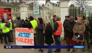 Indre-et-Loire : manifestation contre le centre de déradicalisation
