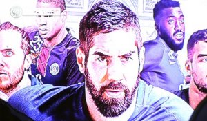 Nikola Karabatic, Nedim Remili et les autres champions du monde parisiens reçu dans les locaux du PSG handball