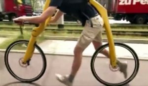 Un vélo sans selle ni pédales