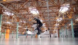 Découvrez l'Hoverbike, le premier mixte entre une moto et un drone