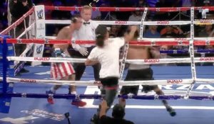 Boxe : Un spectateur monte sur le ring pour frapper un boxeur en plein combat