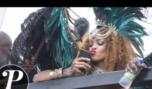 Rihanna toujours aussi sexy au carnaval de la Barbade