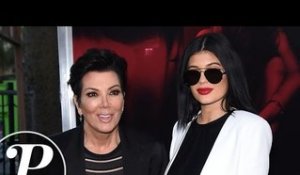 Fashion Week - Kylie Jenner, Radieuse et complice avec sa mère pour ressusciter des fantômes