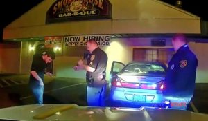 Pour prouver à la police qu'il n'est pas ivre, un automobiliste se met à jongler