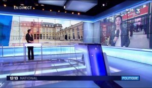 Présidentielle : Bernard Cazeneuve en visite au QG de Benoît Hamon