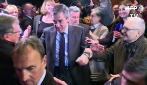 Fillon prône une "sécurisation" des lycées