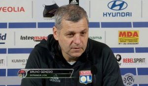 OL - Genesio : "Lacazette fait tout pour être sélectionnable"