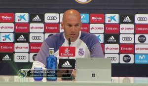 30e j. - Zidane: "Se remettre en question à chaque fois"