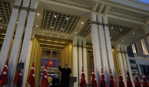 Le président turc balaie les critiques de son référendum et s'insurge contre l'UE