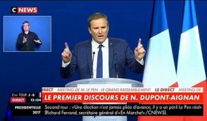 Nicolas Dupont-Aignan à Villepinte au meeting de Marine le Pen le 1er Mai