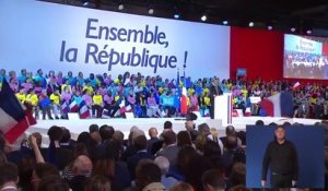 Emmanuel Macron : "Madame Le Pen a parfaitement résumé la situation : c’est En marche ! ou crève."
