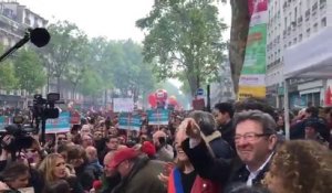 Les larmes de Jean-Luc Mélenchon à la manifestation du 1er mai