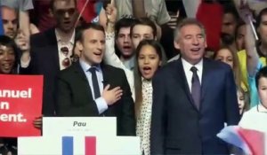 Législatives : Manuel Valls peut dire merci à François Bayrou