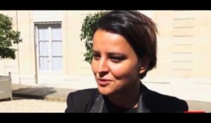Najat Vallaud-Belkacem, très émue de quitter son poste de ministre (Vidéo)