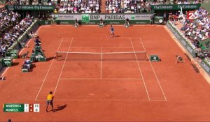 Roland-Garros 2017 : Le coup de fusil de Wawrinka en long de ligne (7-5, 4-4)