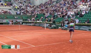 Roland-Garros 2017 : Veronica Cepede Royg ne lâche pas l'affaire (6-2, 3-6, 2-2)