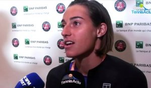 Roland-Garros 2017 - Caroline Garcia : "Cette bise avec Alizé Cornet était spontanée"