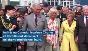 Au Canada, le prince Charles et Camilla pris d'un fou rire pendant un chant traditionnel inuit