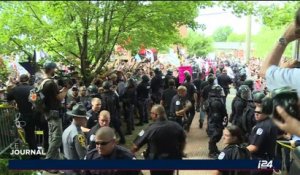 Etats-Unis: Un défilé du KKK éclipsé par une manifestation antiraciste en Virginie