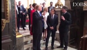 Emmanuel Macron fait visiter les invalides à Donald Trump