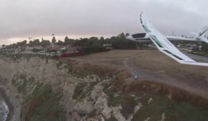 Un planeur percute un drone en plein vol ! Crash