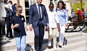 Bouleversé, Emmanuel Macron répond à la maman d'une jeune femme autiste