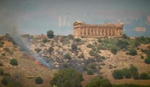 La Sicile en proie aux incendies