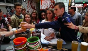 De retour en France, P-A Bosse offre une bière à ses fans