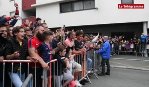 Saint-Brieuc. Un accueil triomphal pour Neymar