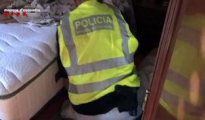 Attentats en Espagne : la police diffuse les images des perquisitions chez les terroristes