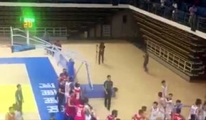 Bagarre générale lors d'un match de basket en Chine